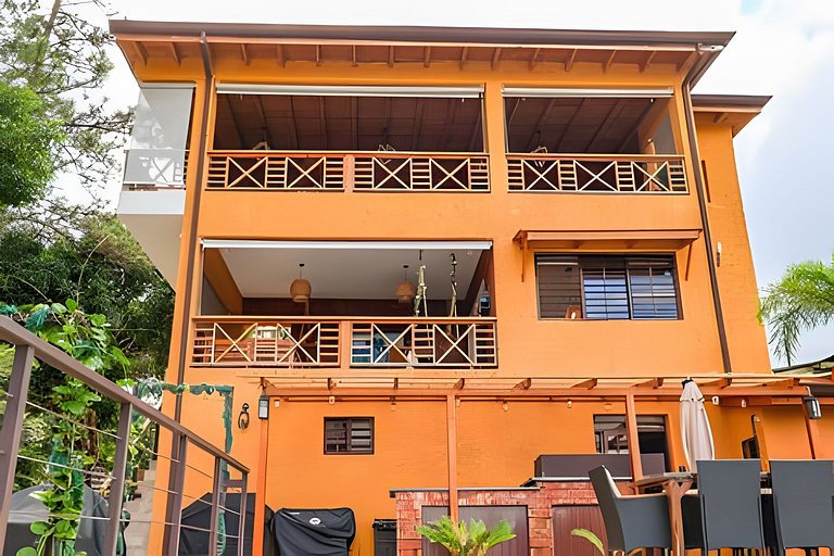 Villa Paz I el cupey, juegos, piscina y jacuzzi