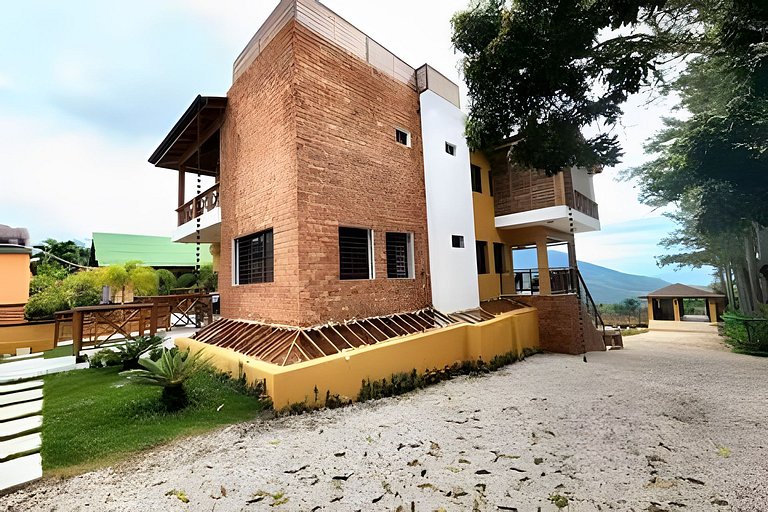 Villa Paz I el cupey, juegos, piscina y jacuzzi