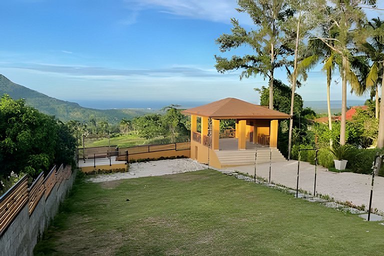 Villa Paz I el cupey, juegos, piscina y jacuzzi
