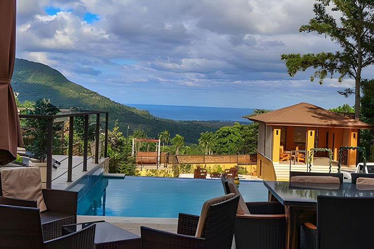 Villa Paz I el cupey, juegos, piscina y jacuzzi