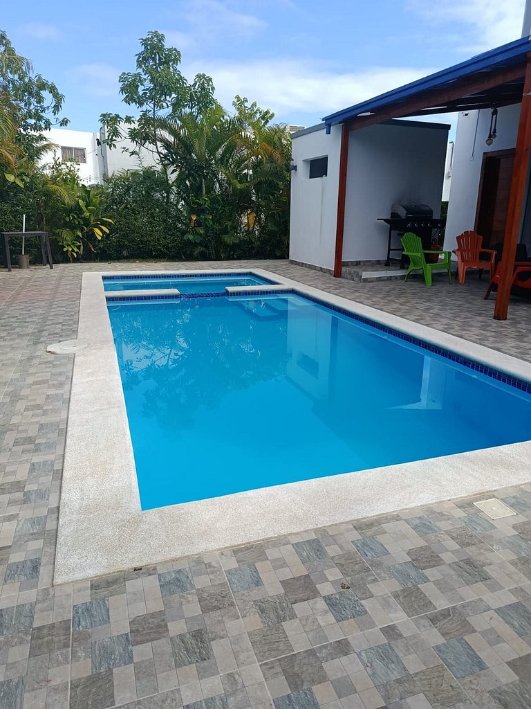 Luz María Piscina y PlayaVilla en Plantación